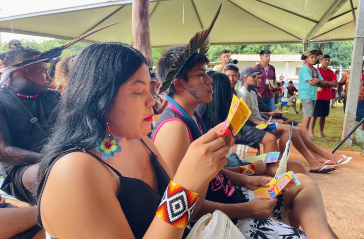A assembleia contou com a presença de jovens terena, kadiwéu, kinikinau e guarani-kaiowá, proporcionando um espaço para debates e trocas de ideias.