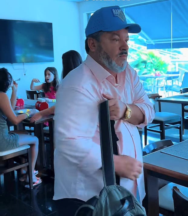 Carlos Bernardo viajou neste domingo, (04/05), para a China em comitiva de empresários brasileiros. (Foto: Divulgação).