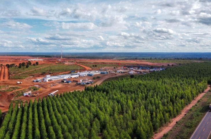 Inocência recebe investimentos bilionários na área de celulose.