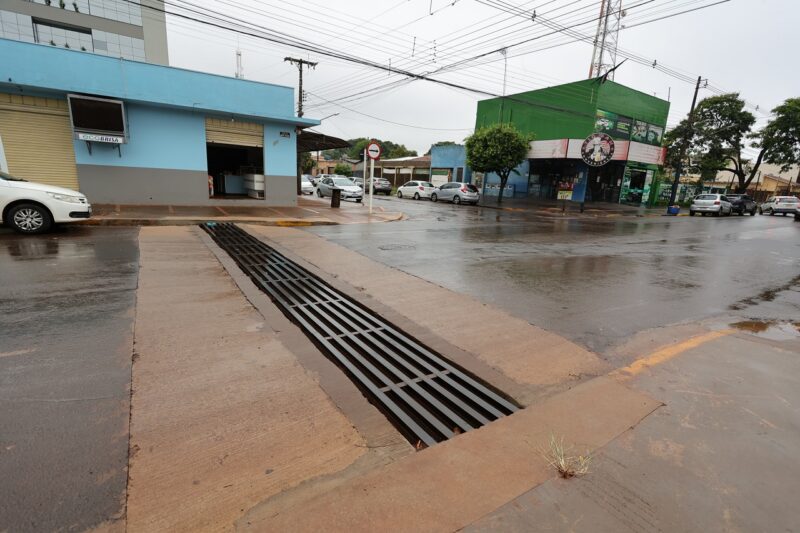 Moradores e comerciantes, falaram que as intervenções de drenagem têm sido satisfatórias para quem vive no local – Foto: A. Frota.