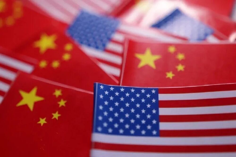 A China afirma que as medidas dos EUA contra suas indústrias marítima, logística e naval são uma grave violação do direito internacional e das normas fundamentais das relações internacionais (Foto: Dado Ruvic/Illustration/File photo/Reuters).