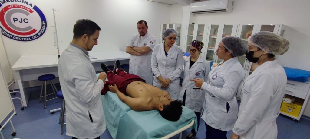Com esse acordo, a UCP e a UNC fortalecem os laços de cooperação universitária e estabelecem um novo marco no avanço da educação superior e da pesquisa no Paraguai.