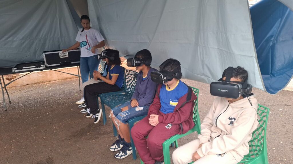 Sanesul promove educação ambiental em Dourados com a exposição Olho D’Água Sanesul promove educação ambiental em Dourados com a exposição Olho D’Água