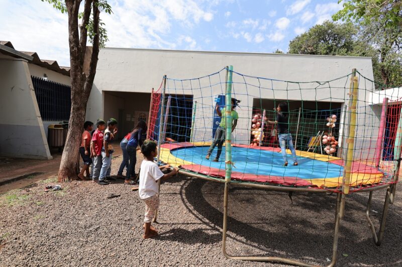 Ação no Cras Guaicurus foi marcada por atividades educativas, brincadeiras e distribuição de presentes – Fotos: A. Frota.