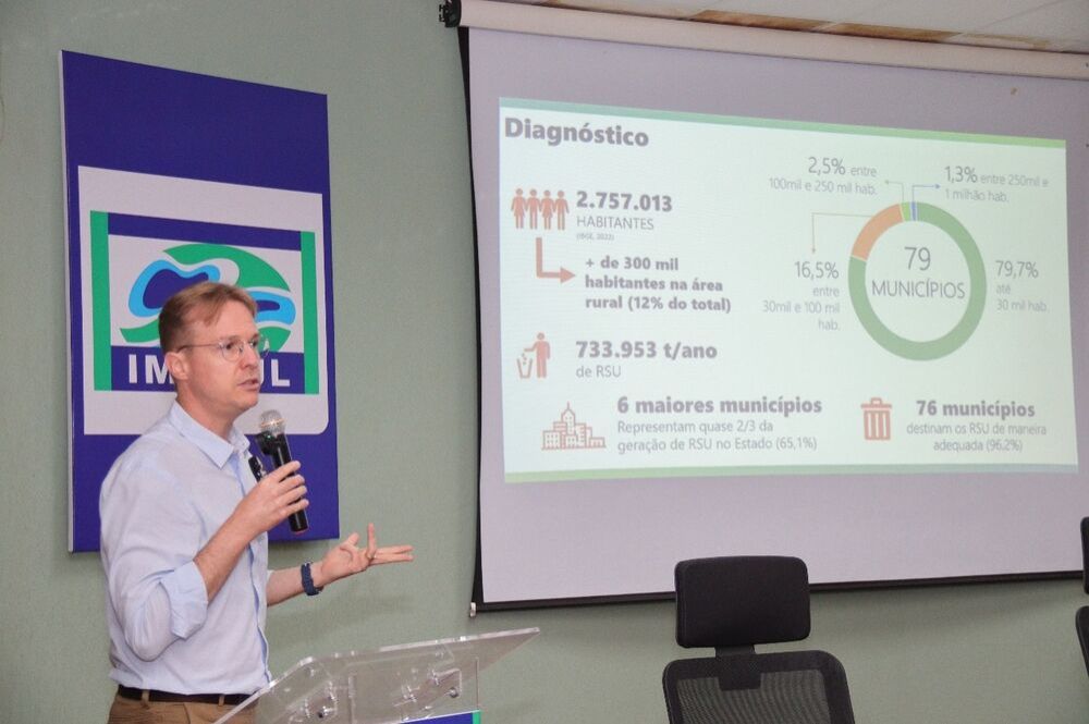 Estado promove 2ª audiência pública para discutir a integração dos serviços de água, esgoto e resíduos sólidos.