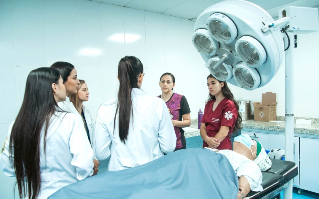 Centro de Simulação é exemplo da excelência e ensino de qualidade na UCP de Pedro Juan (Fotos Jaqueline Velasquez)