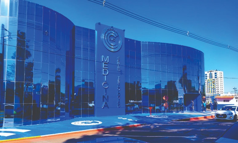 Resultados que inspiram: UCP termina o ano com aprovação recorde no Revalida, expansão acadêmica e certificação Great Place to Work.