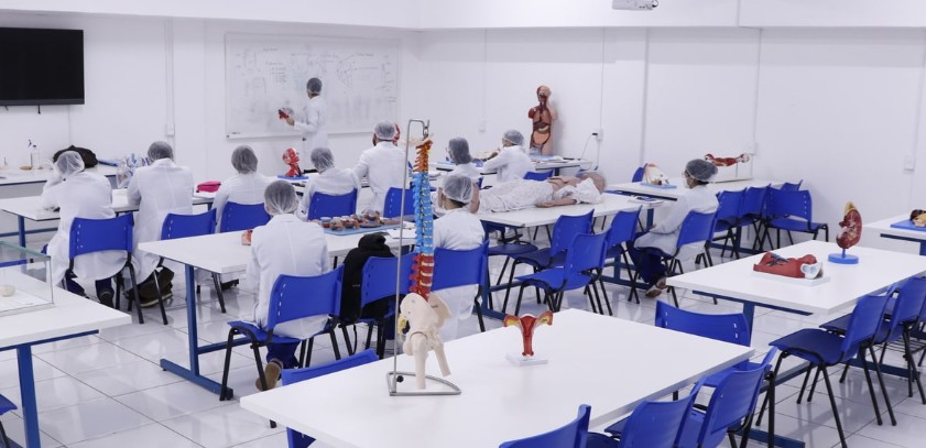 Ligas universitárias possibilitam ensino extraucricular e enriquecem conhecimento