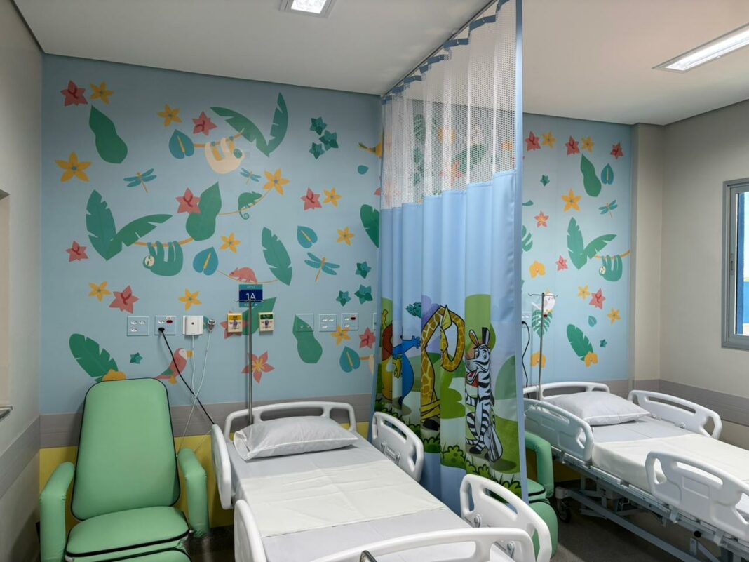 Hospital Regional de Dourados inicia atendimento pediátrico com leitos exclusivos de internação e UTI, ampliando a assistência especializada para crianças do Cone Sul de Mato Grosso do Sul.