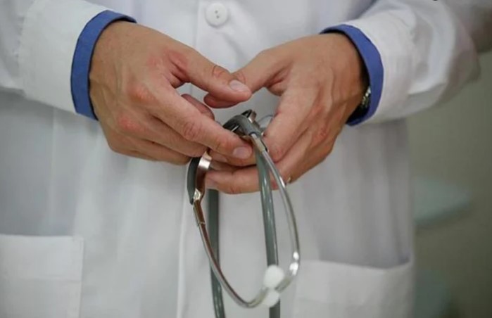 Enamed avalia a qualidade da formação médica e serve de base para sanções e ajustes nos cursos de medicina no Brasil.