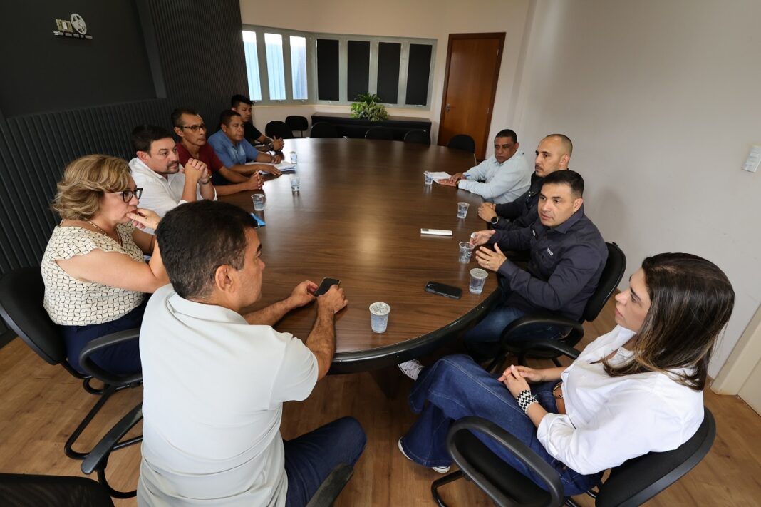 Reunião no gabinete do prefeito Marçal Filho definiu detalhes sobre a ação de cidadania que será realizada na Reserva Indígena de Dourados – Foto: A. Frota