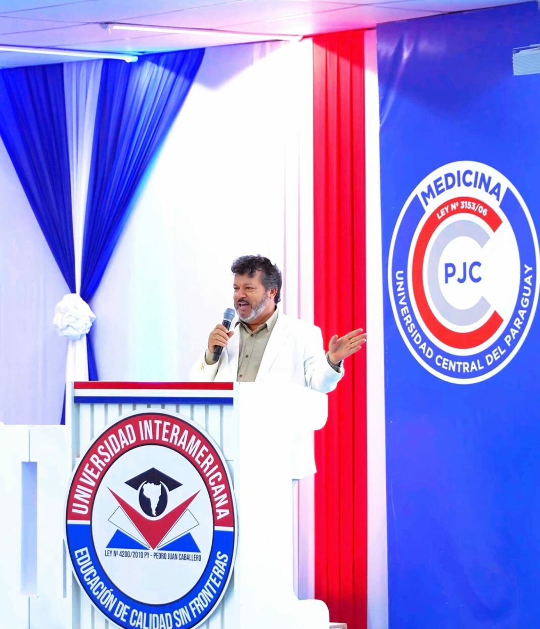 Carlos Bernardo, CEO da UCP e da Universidade Interamericana, durante a Jornada Pedagógica 26.1 em Pedro Juan Caballero.