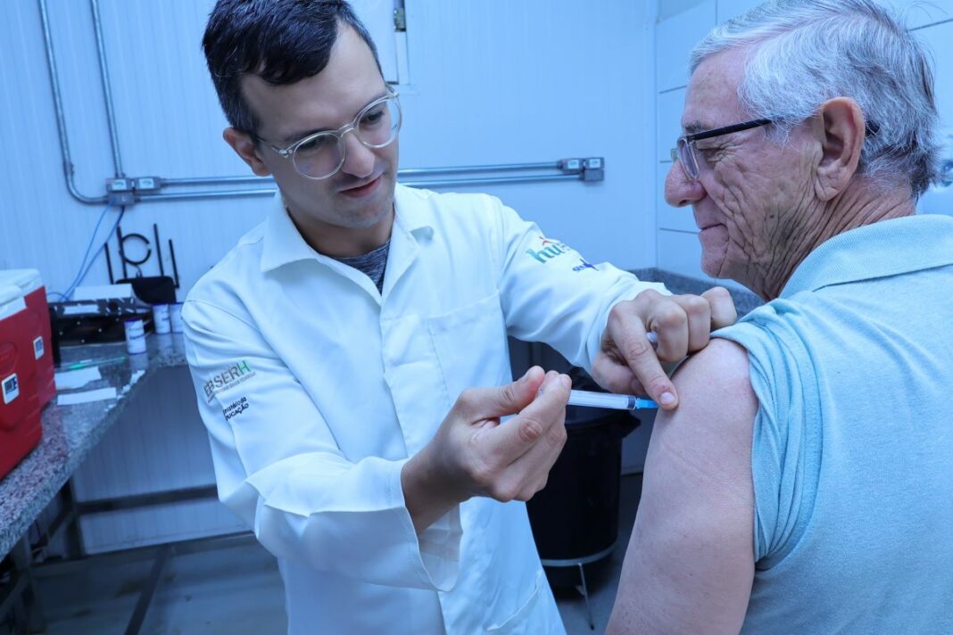 Prefeitura de Dourados inicia neste sábado a campanha de vacinação contra Influenza com foco nos grupos prioritários. Foto: A. Frota
