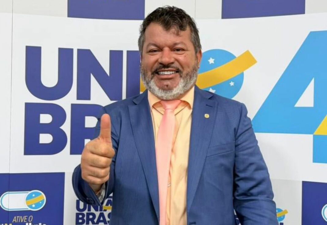 Eu não nasci pronto. Eu fui forjado na dificuldade. E é por isso que estou pronto para representar você.