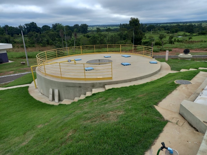 Nova estrutura da Estação de Tratamento de Esgoto amplia a capacidade do sistema e fortalece o saneamento no município.