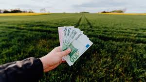 Crédito rural em Mato Grosso do Sul cresce em março, mas cautela do produtor mantém foco no custeio e reduz investimentos no campo.