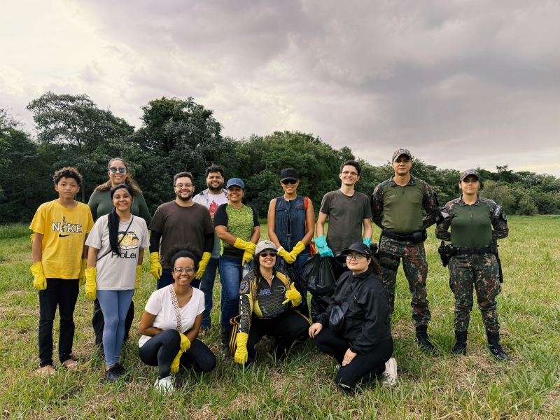 Vereador Franklin reuniu voluntários durante ação de limpeza no Parque Arnulpho Fioravanti. Foto: Assessoria