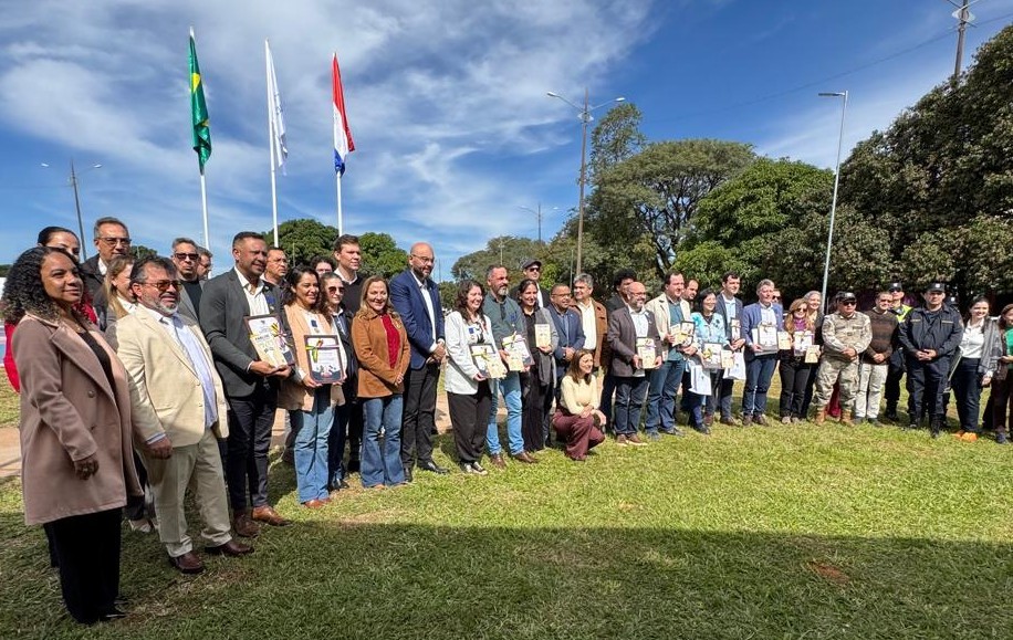 Bernardo prestigiou Encontro da Rede UniFronteiras