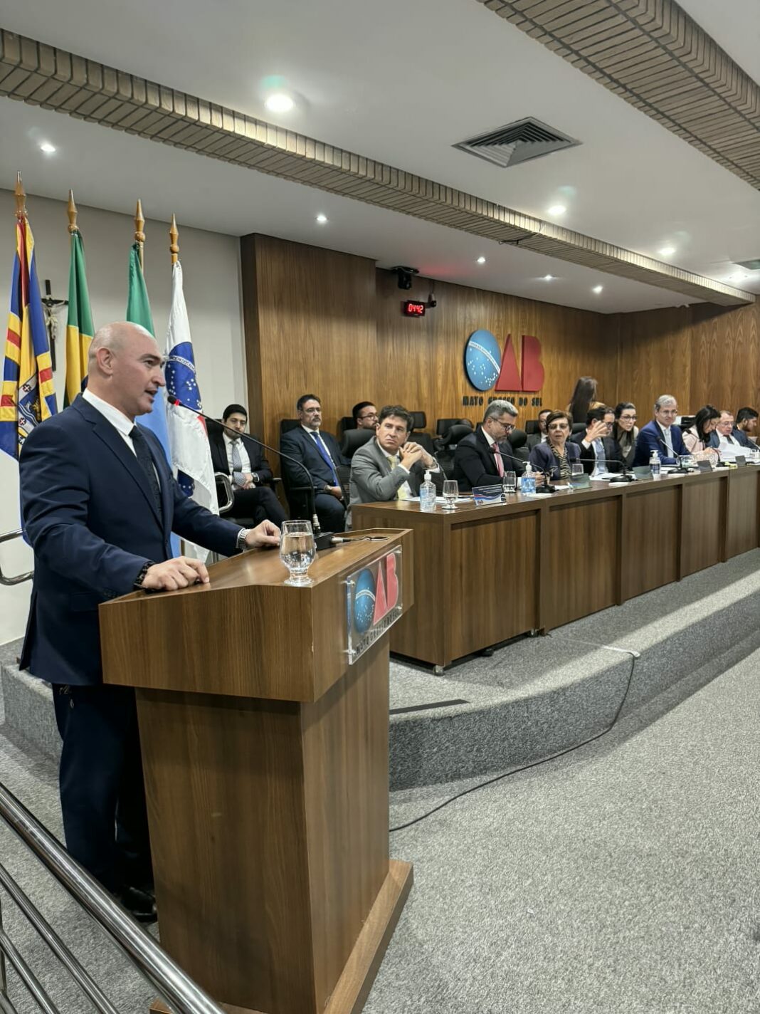 Advogado Ewerton Brito, ex-presidente da Subseção da OAB Dourados/Itaporã, foi eleito para compor a lista sêxtupla na corrida por indicação ao cargo de desembargador do TJ/MS, (Foto: Divulgação)