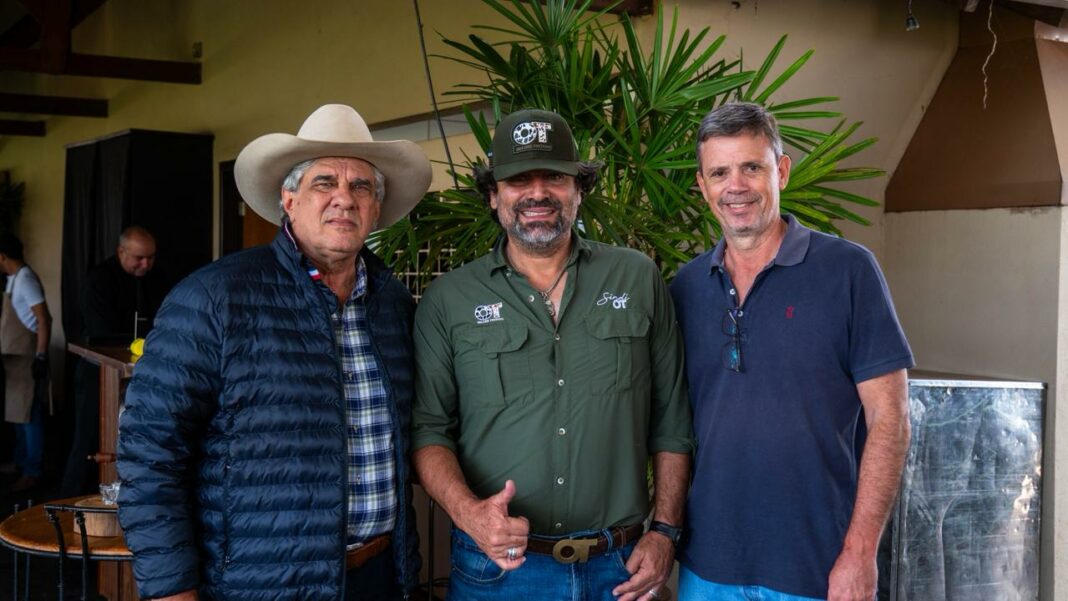 Vice-presidente da ABCZ, Tibery foi recebido na Expoagro por diretores do Sindicato Rural de Dourados, Foto – divulgação
