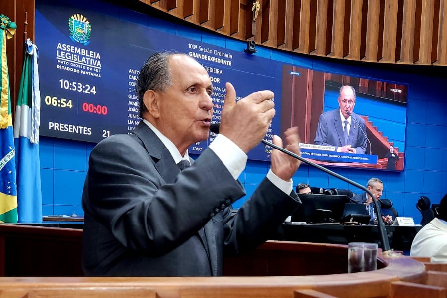 Fim da escala 6x1 é populista e ameaça emprego, alerta Zé Teixeira