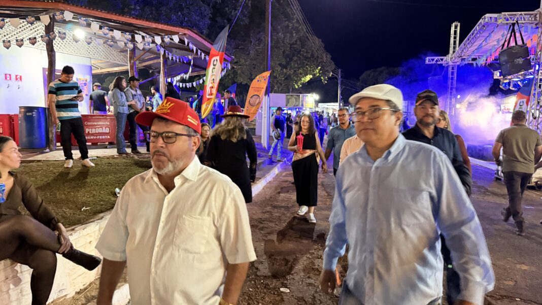 Famílias mantêm tradição da Fejuna e transformam festa em encontro de gerações em Nova Andradina