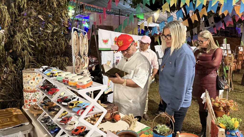 Famílias mantêm tradição da Fejuna e transformam festa em encontro de gerações em Nova Andradina