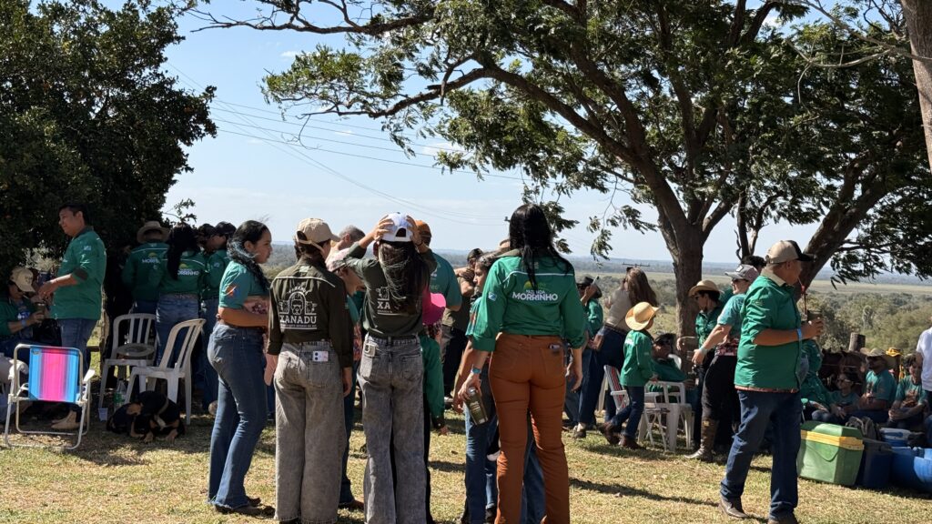 Carlos Bernardo participa da 21ª Cavalgada Ecológica de Miranda e destaca força da tradição pantaneira e do agronegócio Carlos Bernardo participa da 21ª Cavalgada Ecológica de Miranda e destaca força da tradição pantaneira e do agronegócio