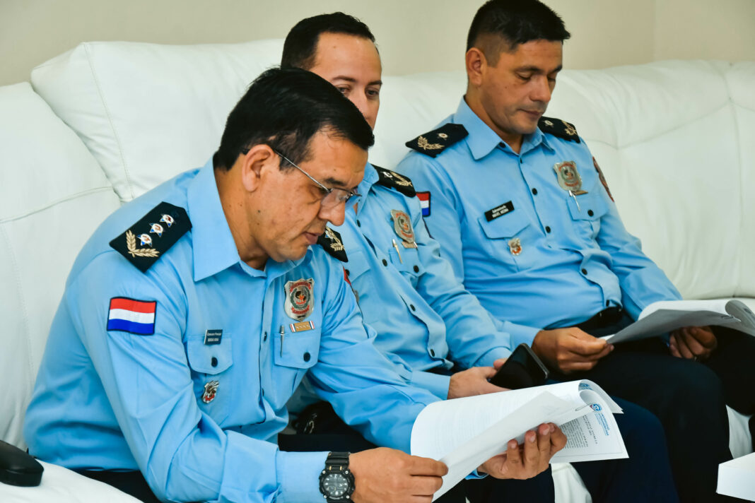 Histórico: Universidad Interamericana e Polícia Nacional firmam convênio para ampliar atendimento em saúde e fortalecer integração na fronteira