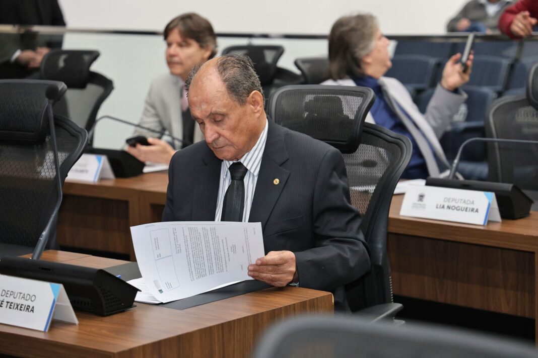 Zé Teixeira destaca combate ao tráfico e educação de excelência em MS