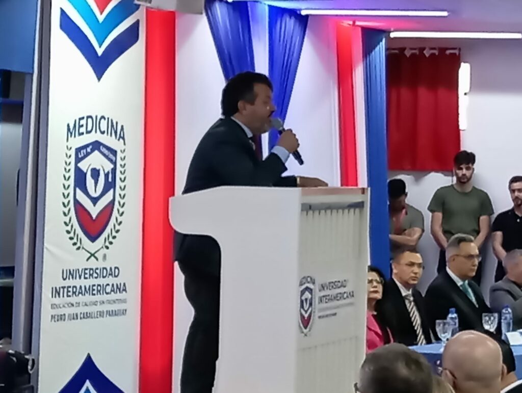 Futuros médicos assumem compromisso ético durante Juramento do Jaleco na Interamericana Futuros médicos assumem compromisso ético durante Juramento do Jaleco na Interamericana