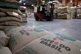 Exportações de café do Brasil crescem 9,9% em julho, impulsionadas pelo avanço do conilon