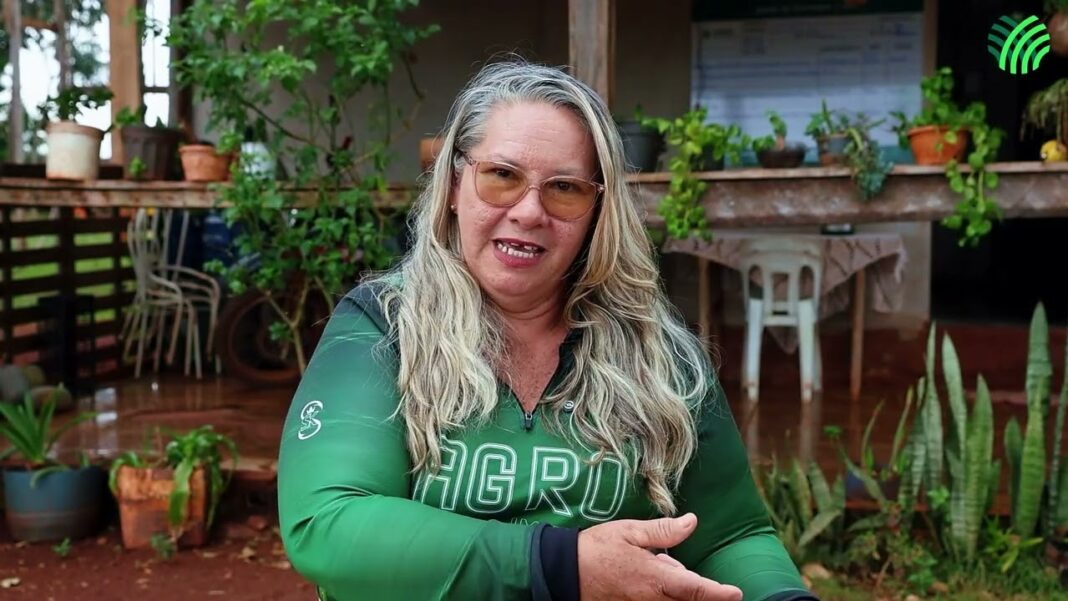 Rosely encontra rumo com o Senar/MS e avança na produção de mandioca e frutas