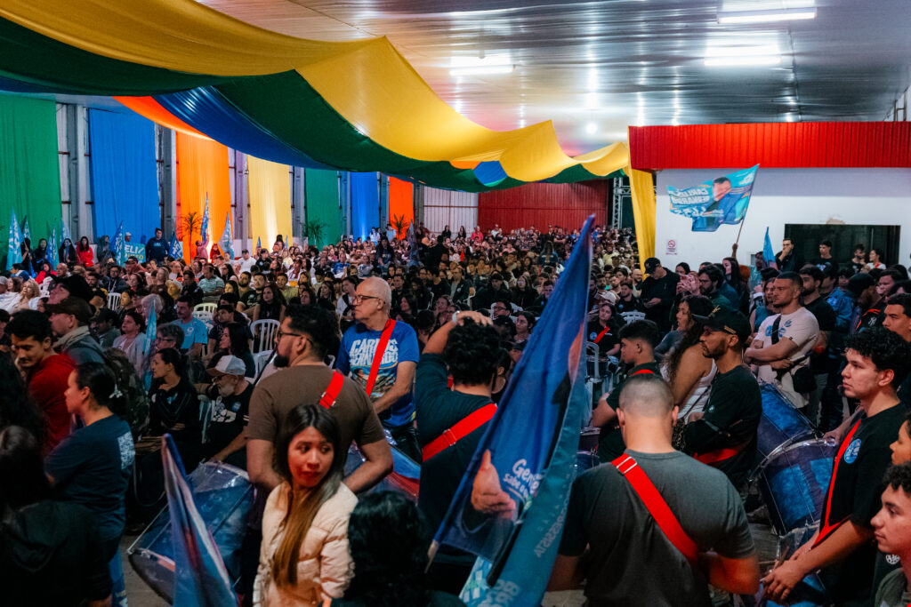 Em encontro em Ponta Porã, Carlos Bernardo reúne apoiadores e apresenta propostas para a fronteira