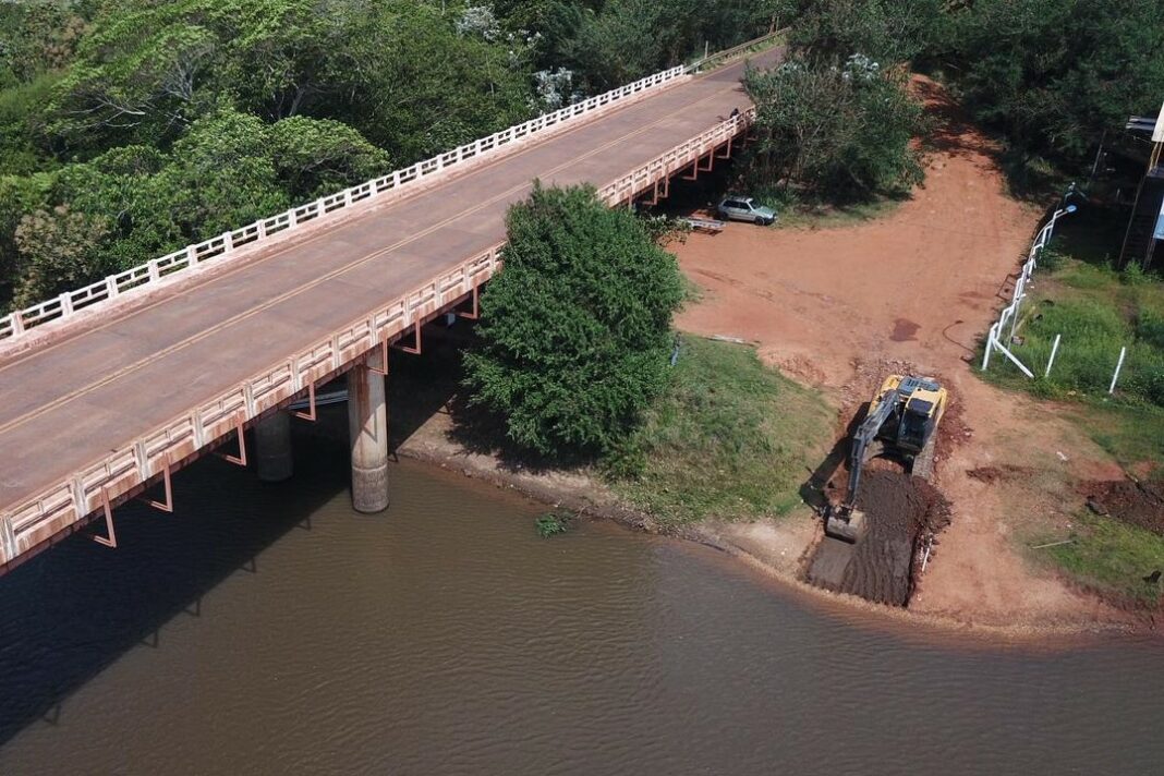 Zé Teixeira cobra reparos na MS-278 e garante obras na região Sul