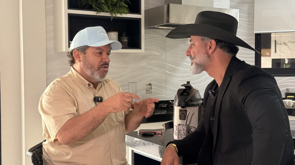 Em giro pelo interior, Carlos Bernardo soma apoios e reforça propostas para MS Em giro pelo interior, Carlos Bernardo soma apoios e reforça propostas para MS
