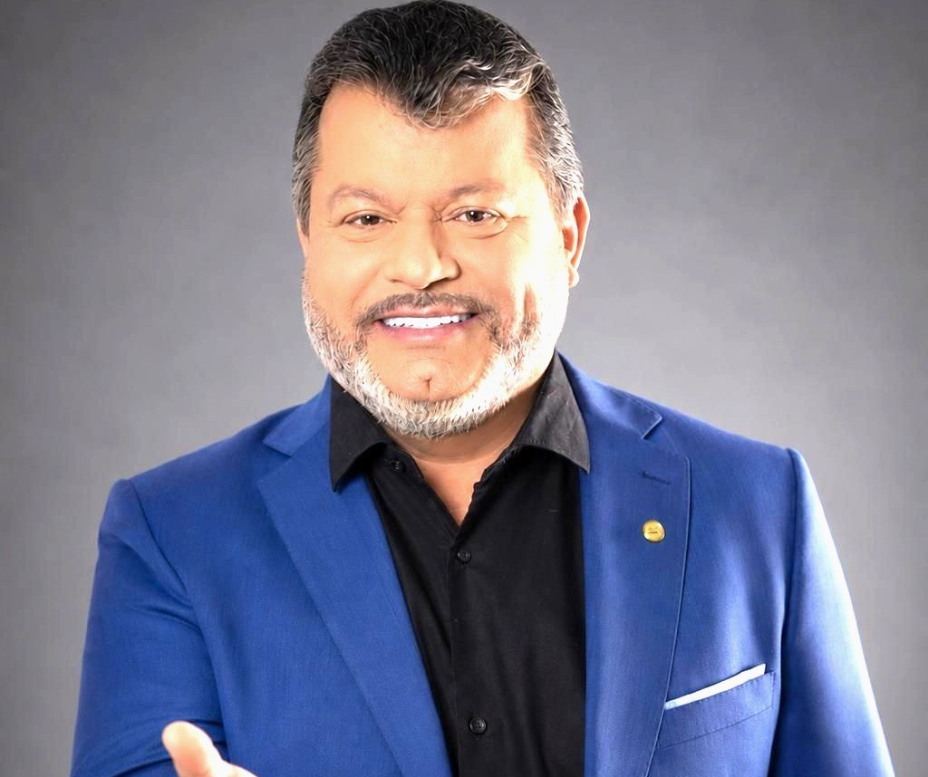Candidato a deputado federal 4455, Carlos Bernardo integra o time do governador Eduardo Riedel e de Reinaldo Azambuja em MS