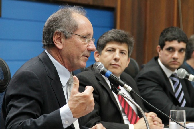 Desocupação de assentamentos em debate na Assembleia Legislativa