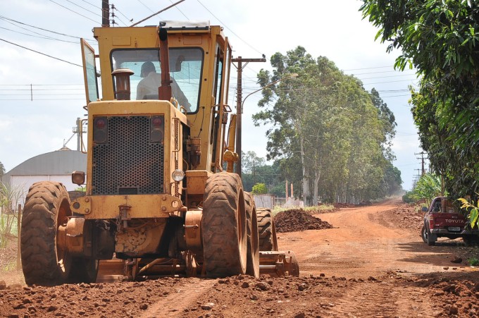 Prefeitura de Dourados intensifica recuperação de estradas vicinais