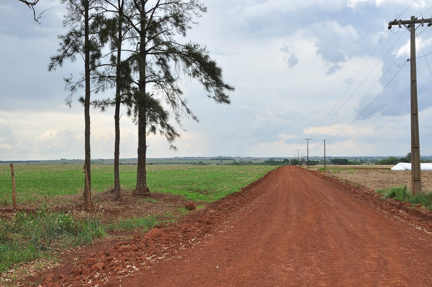 Prefeitura de Dourados intensifica recuperação de estradas vicinais