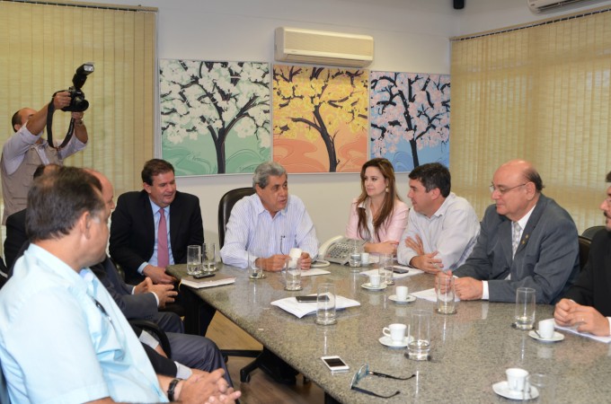 Propostas pela paz no campo são entregues a emissário do governo federal