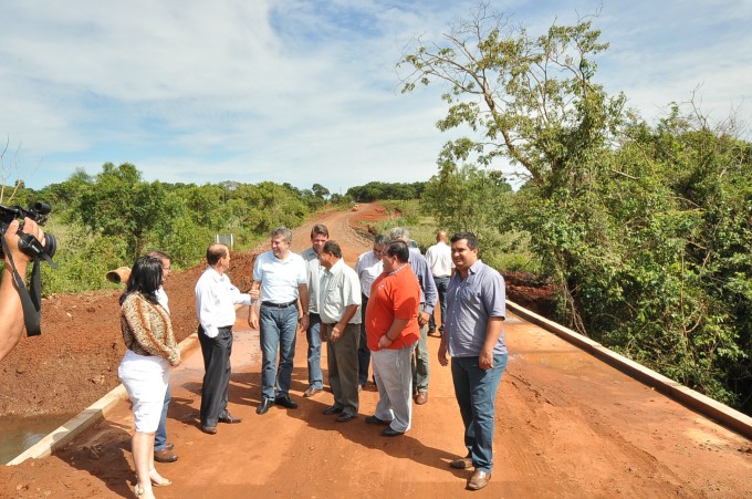 Ponte garante acesso a 150 produtores do distrito de Itahum
