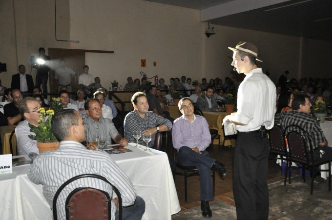 Acompanhe a galeria de fotos do lançamento oficial da 50ª Expoagro, na noite de sexta-feira, no Parque de Exposições Acompanhe a galeria de fotos do lançamento oficial da 50ª Expoagro, na noite de sexta-feira, no Parque de Exposições