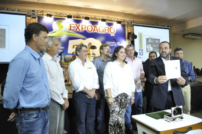 Acompanhe a galeria de fotos do lançamento oficial da 50ª Expoagro, na noite de sexta-feira, no Parque de Exposições Acompanhe a galeria de fotos do lançamento oficial da 50ª Expoagro, na noite de sexta-feira, no Parque de Exposições