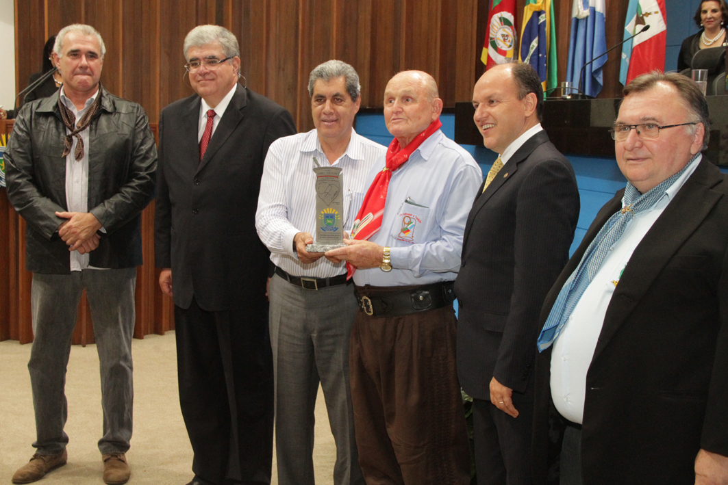 Governo homenageia gaúchos que vivem em Mato Grosso do Sul
