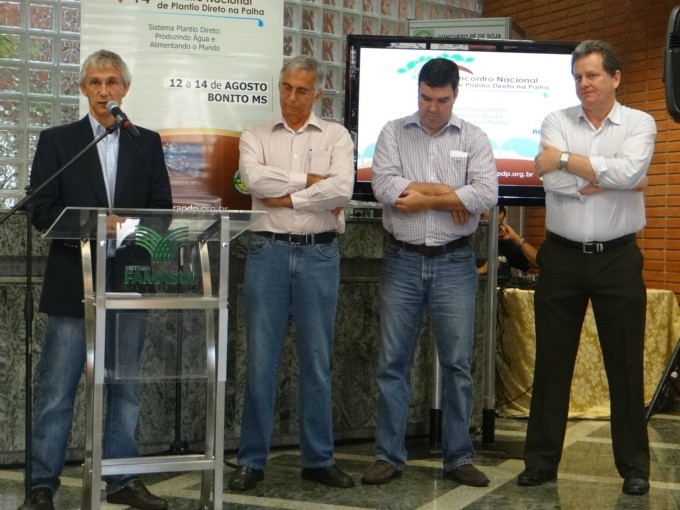 Encontro nacional de Plantio Direto na Palha é lançado em Campo Grande Encontro nacional de Plantio Direto na Palha é lançado em Campo Grande