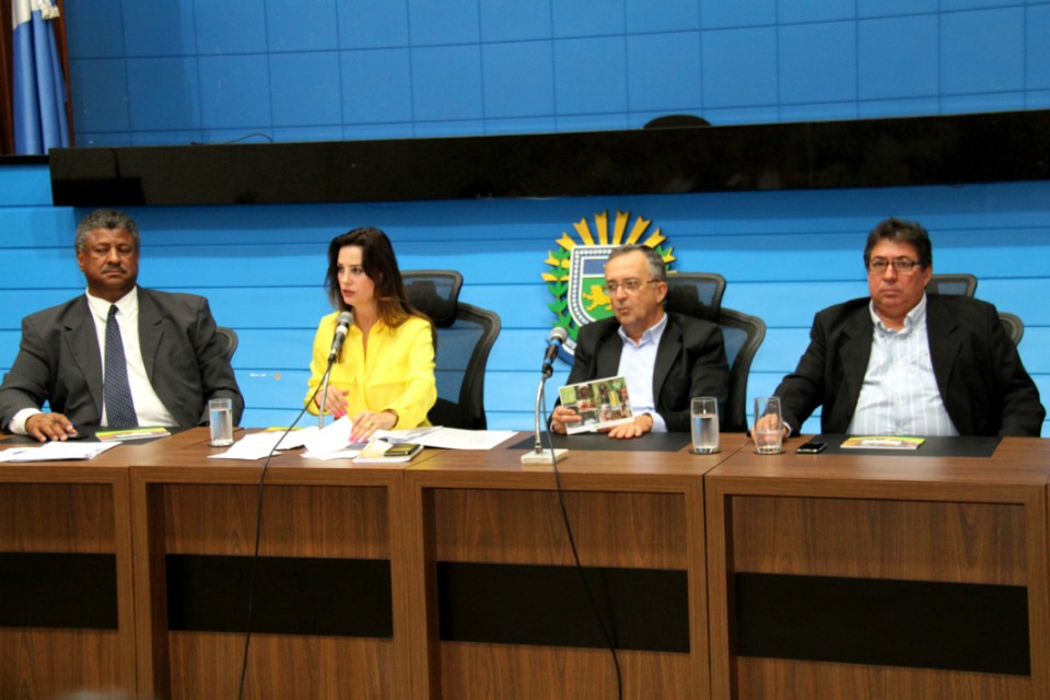 Autoridades e produtores de MS discutem fortalecimento da agricultura familiar Autoridades e produtores de MS discutem fortalecimento da agricultura familiar