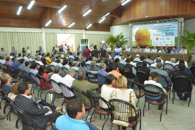 Governador participa da abertura oficial da Expaogro Governador participa da abertura oficial da Expaogro