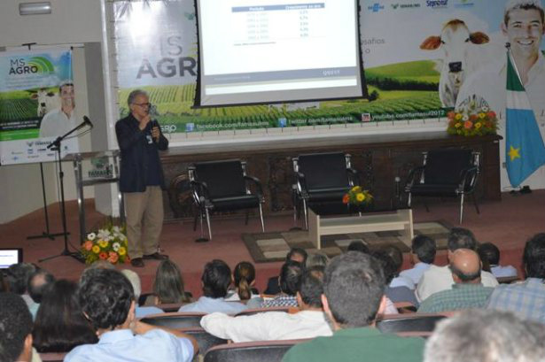 PIB do agronegócio deve ultrapassar o da indústria, prevê economista Economista e articulista, Luiz Carlos Mendonça de Barros. Foto: Divulgação