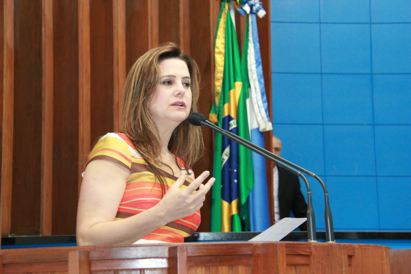 Deputados querem anulação de questão do vestibular da USP sobre morte de indígenas FOTO: Patrícia Mendes